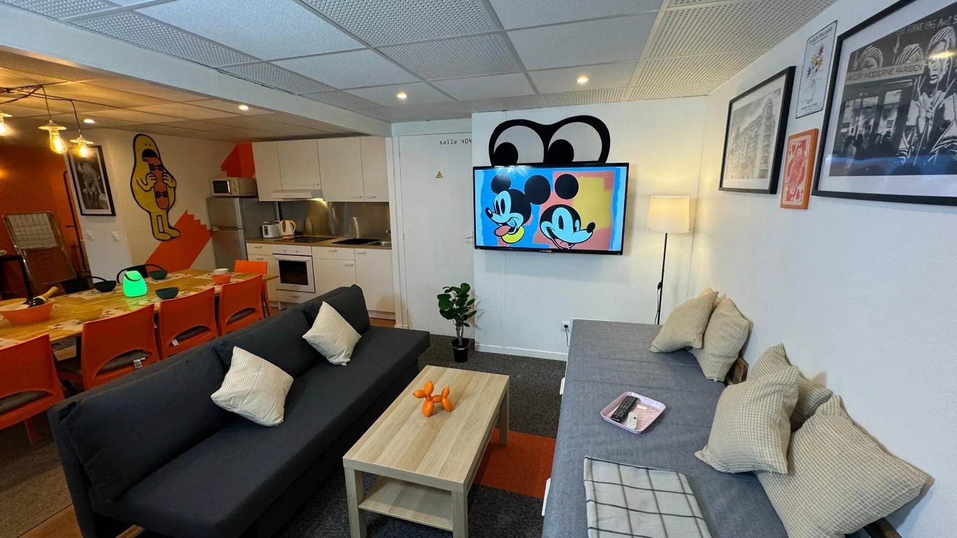 Apartment Eclectic In Near Montmartre